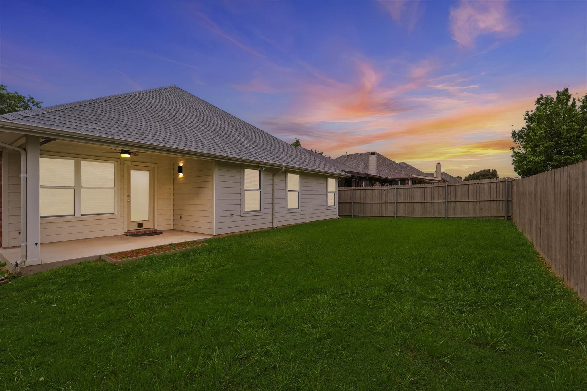 507 Jefferson Lane Lake Dallas TX 75065
