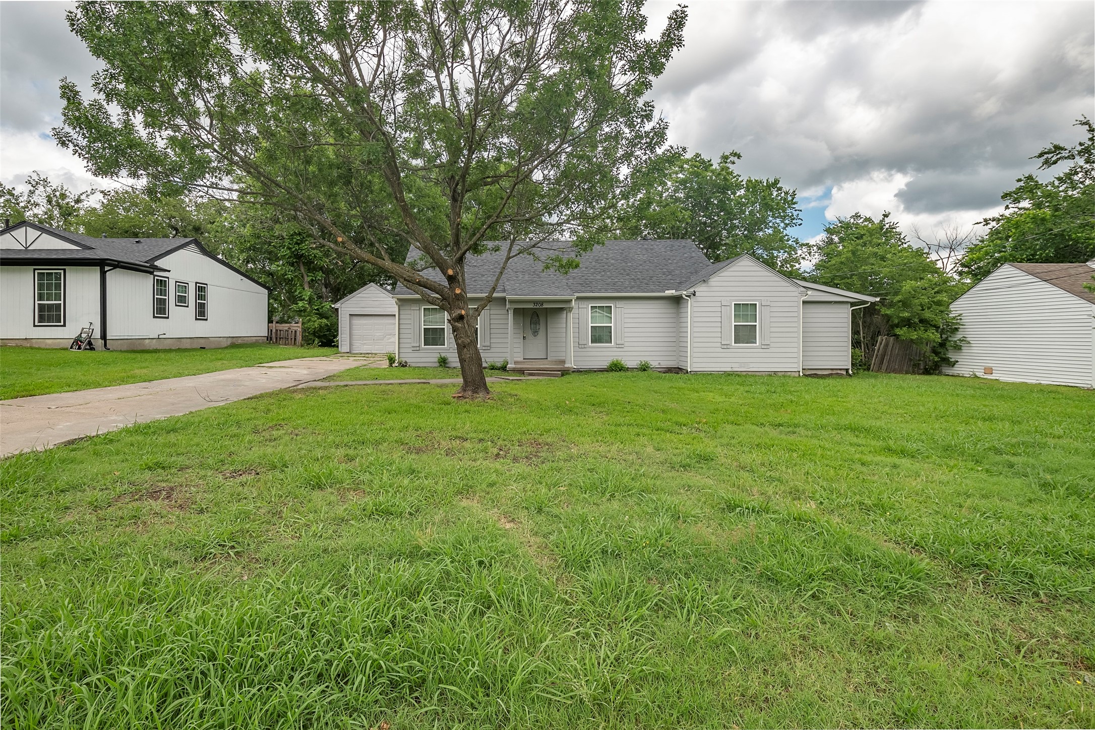 3208 Poplar Street Greenville TX 75402