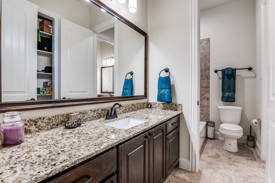 8210 Palmer Lane Waxahachie TX 75167