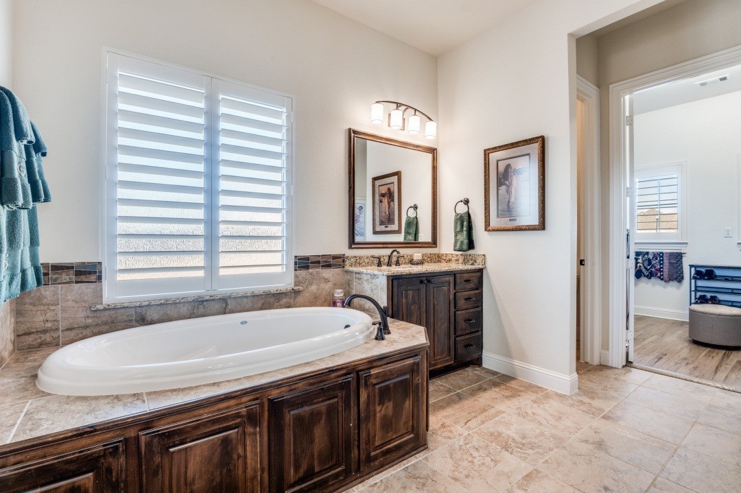 8210 Palmer Lane Waxahachie TX 75167