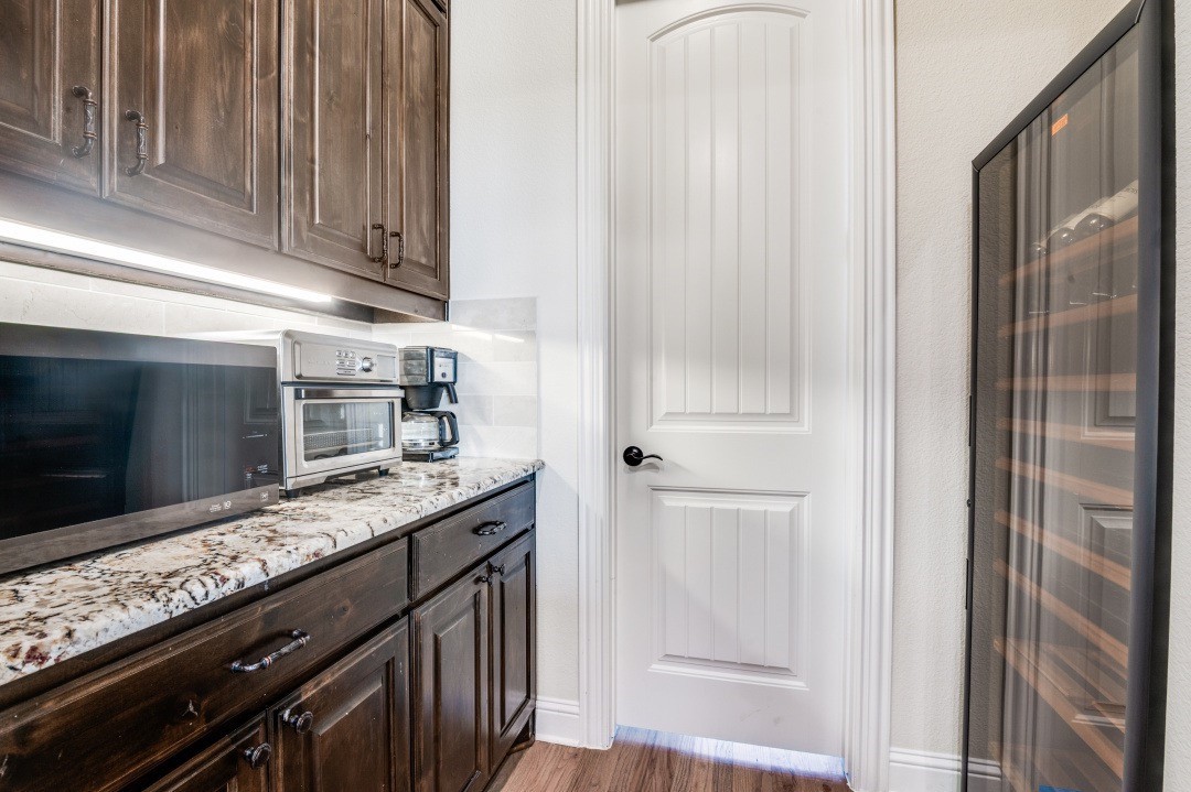 8210 Palmer Lane Waxahachie TX 75167