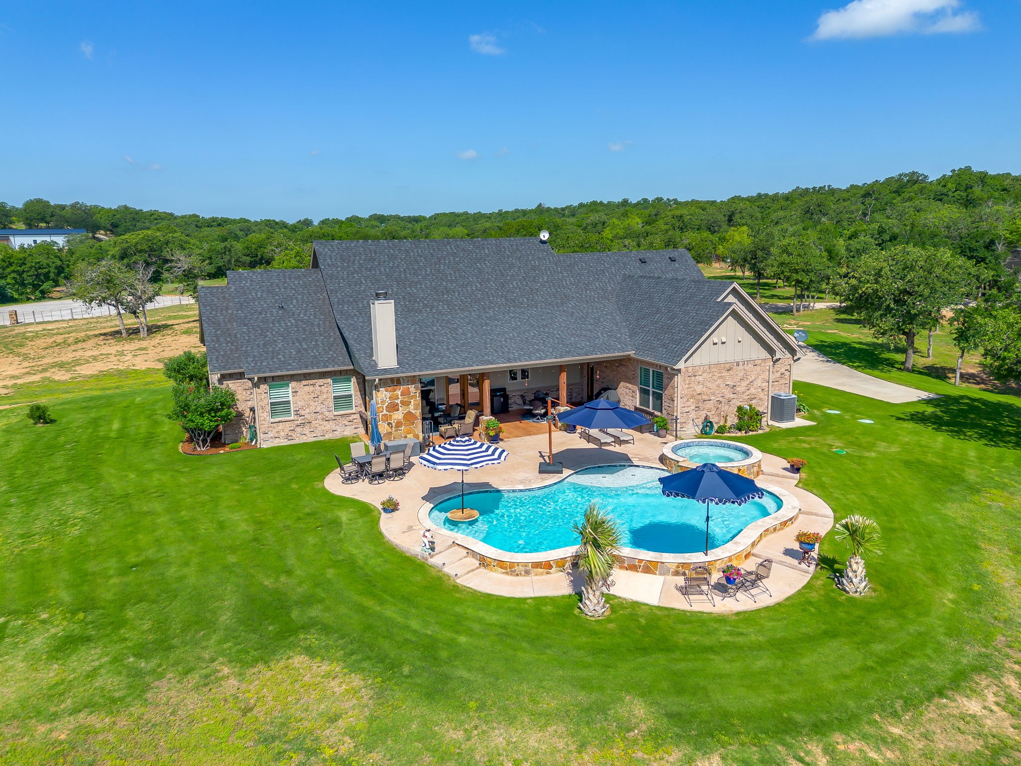 138 Calle Encino Lane Millsap TX 76066