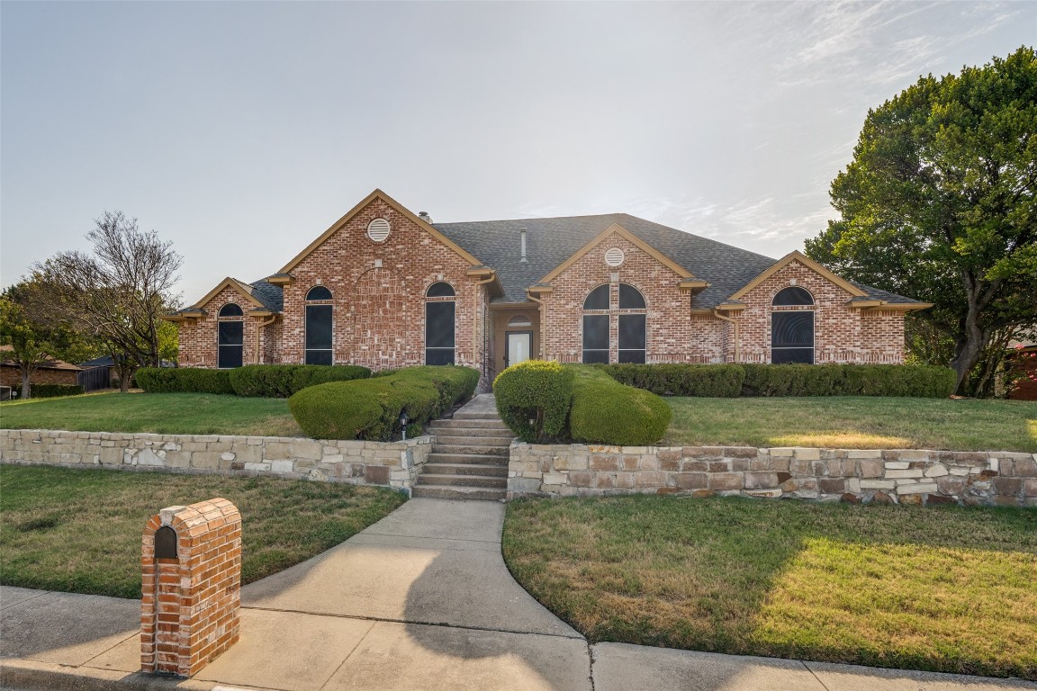 1412 Mantlebrook Drive Desoto TX 75115