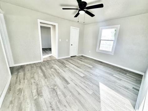 409 SW Ave E Seminole TX 79360