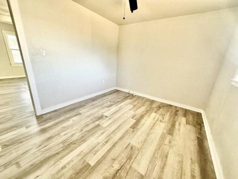 409 SW Ave E Seminole TX 79360