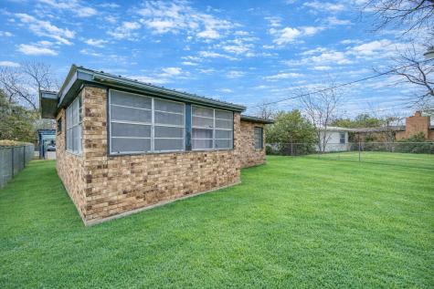 211 Paloma Street Winters TX 79567