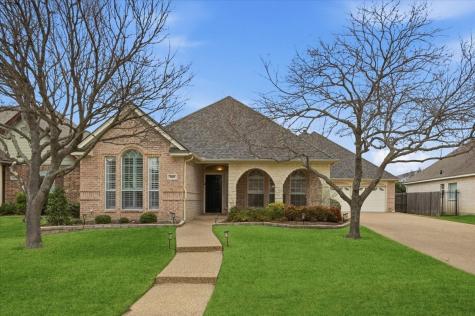 7005 Brierhill Court Fort Worth TX 76132