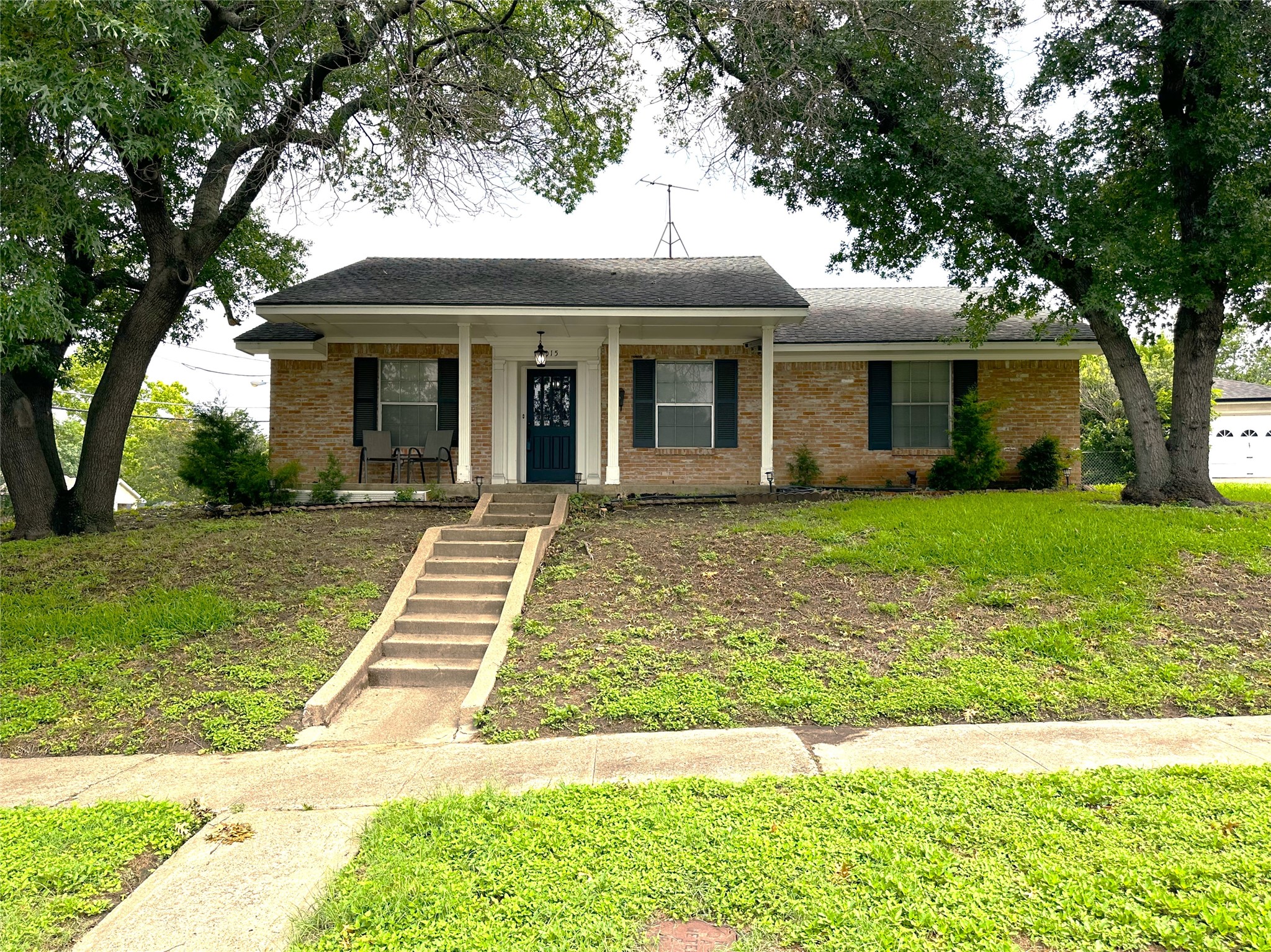 11015 Quail Run Street Dallas TX 75238