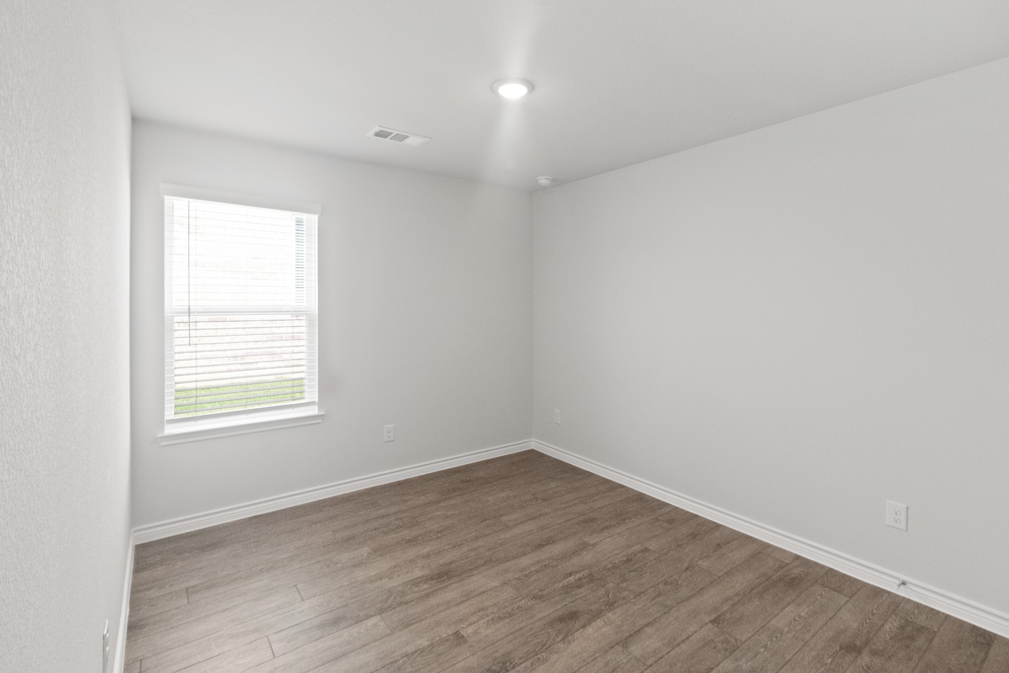 1604 Romans Road Ennis TX 75119