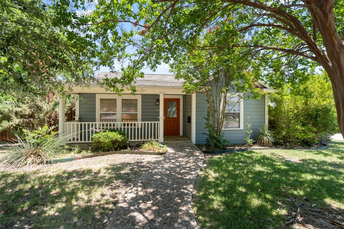 906 N Waddill Street Mckinney TX 75069