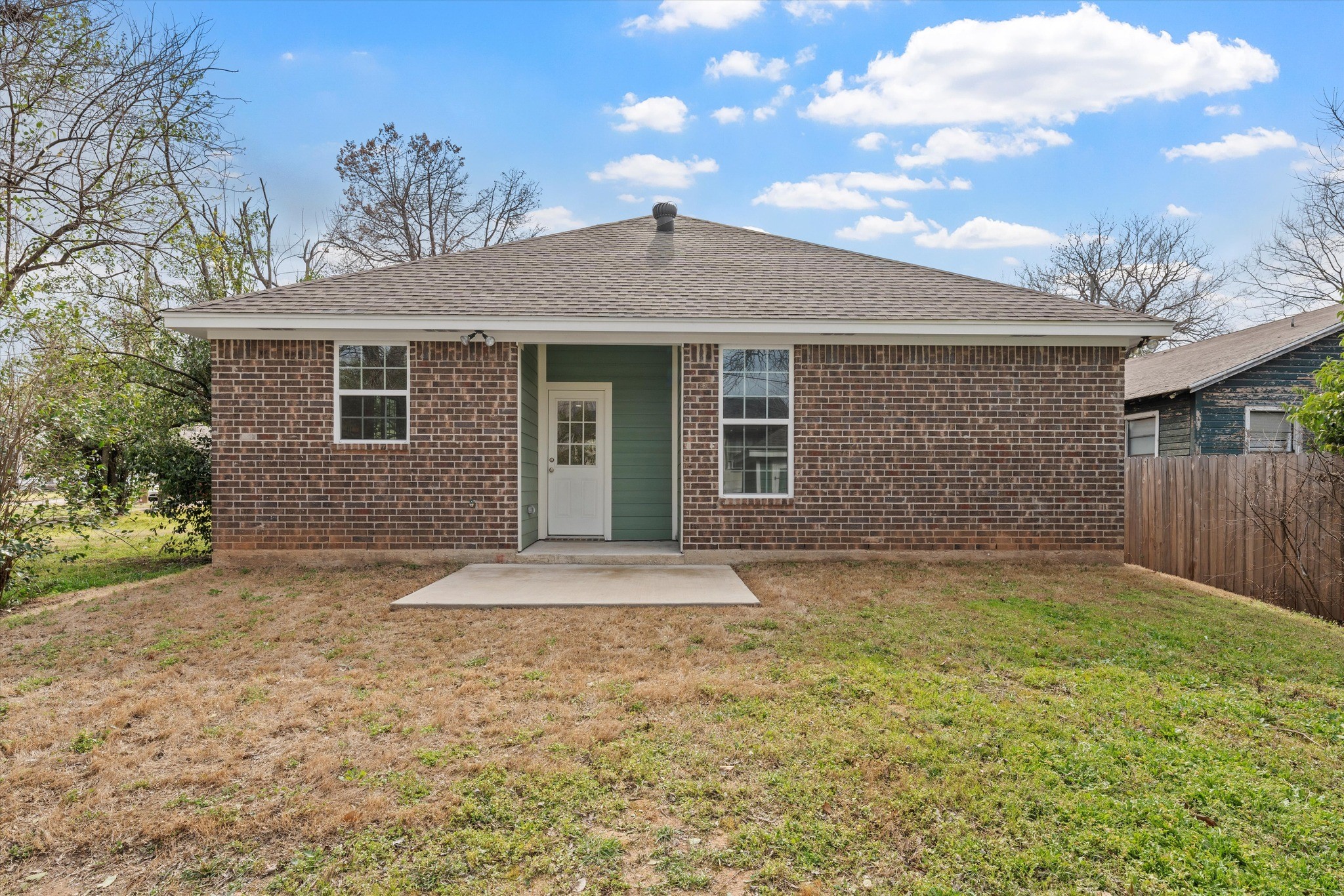 1325 N 11th Street Waco TX 76707