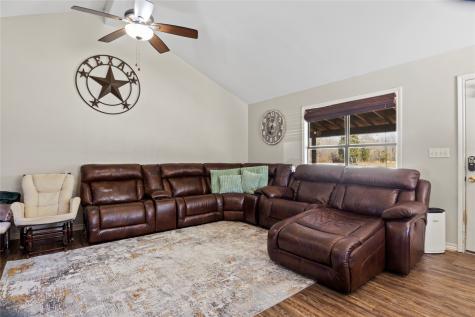 290 County Road 2220 Pittsburg TX 75686