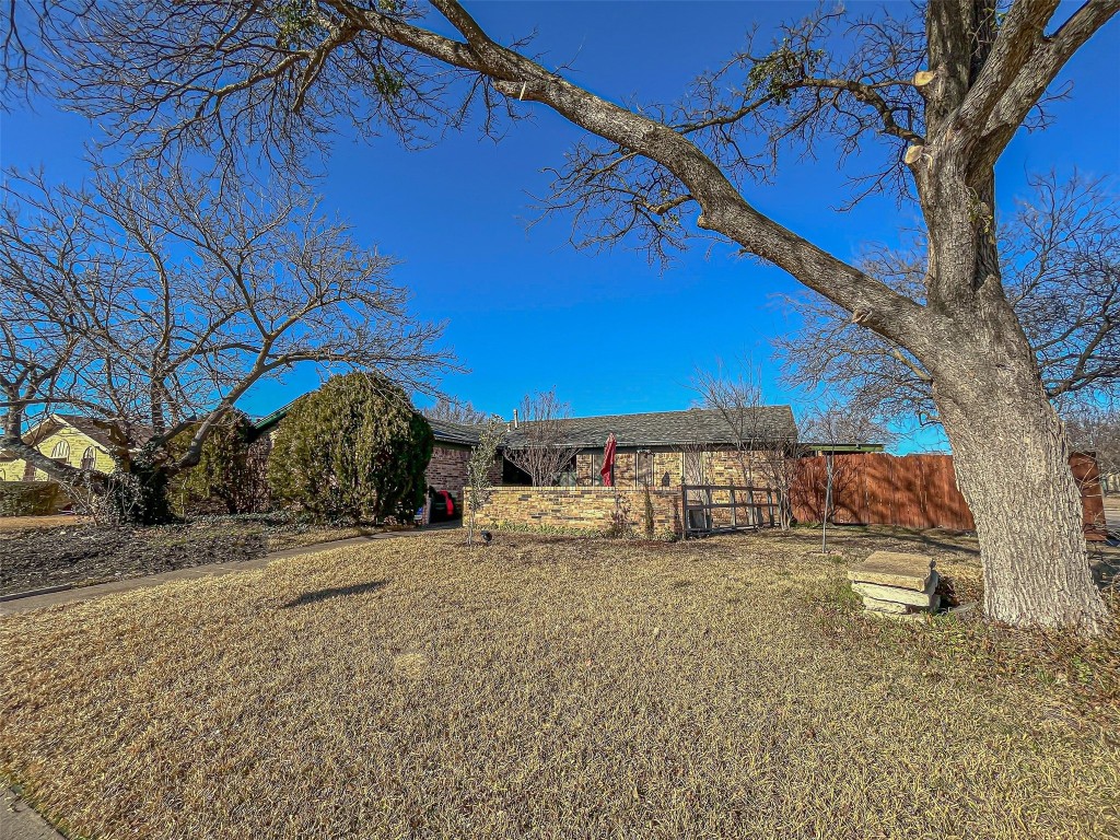 1701 Melrose Street Garland TX 75042