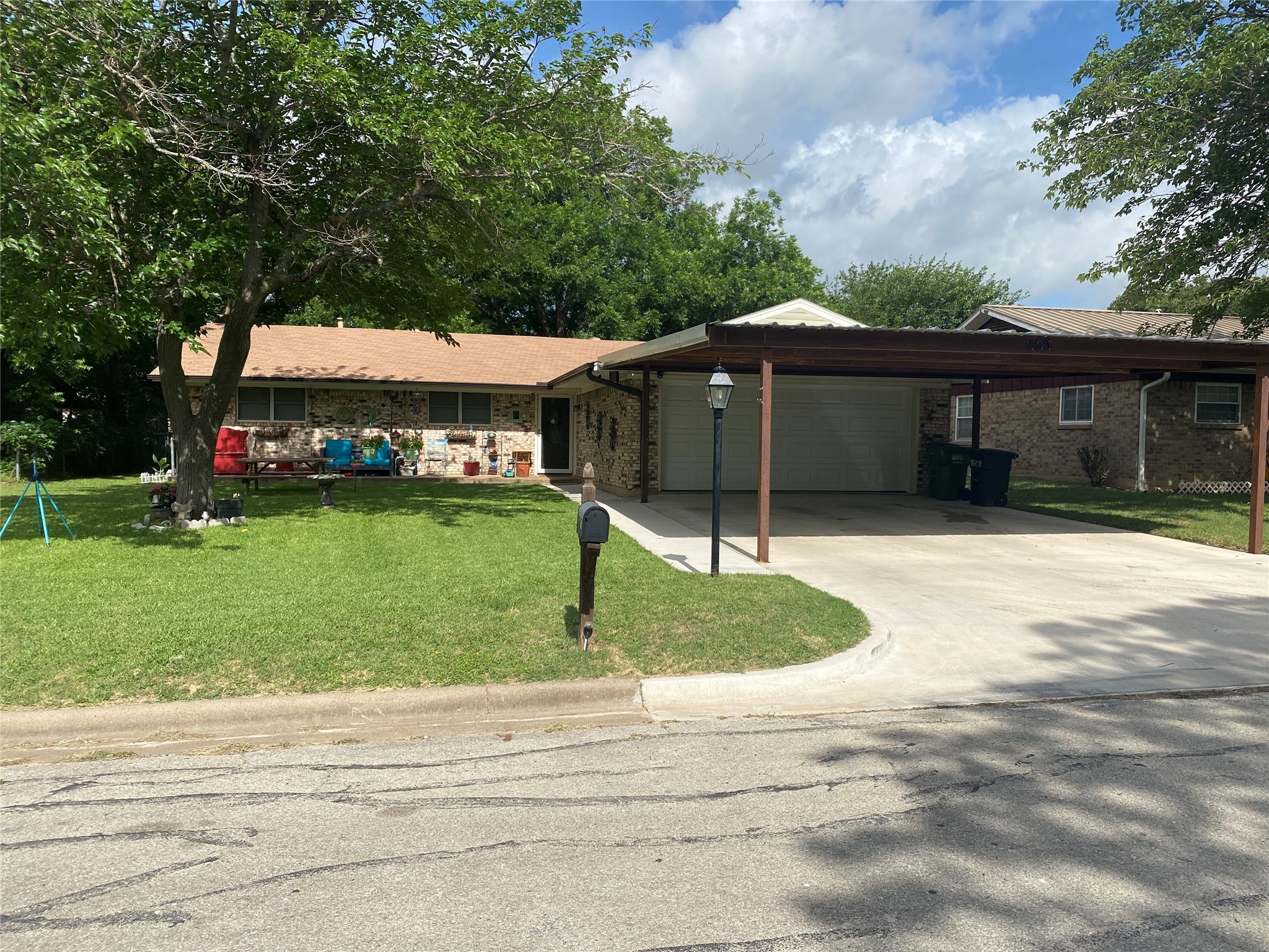 805 NE Park Drive Mineral Wells TX 76067