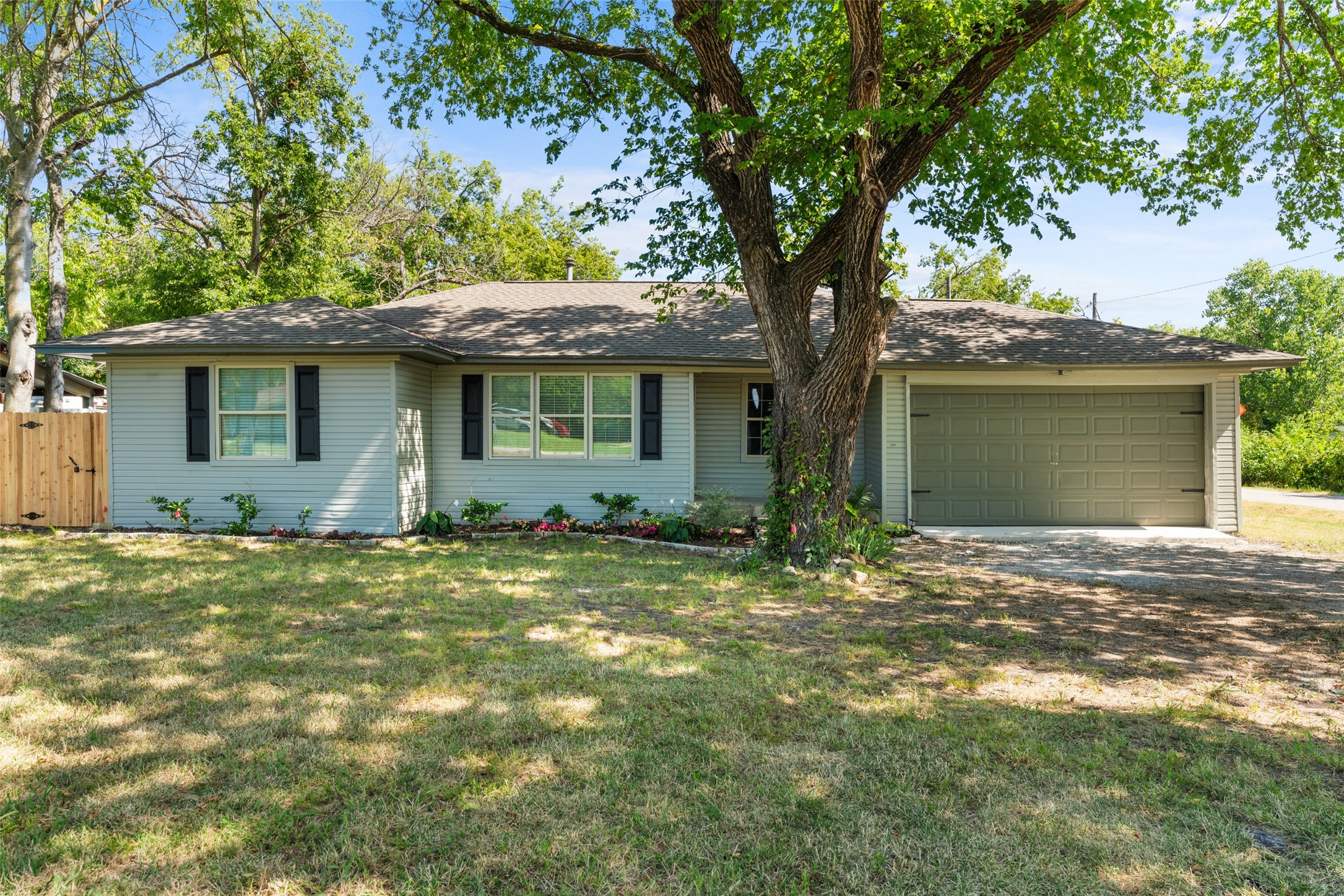 612 E 8th Street Kemp TX 75143