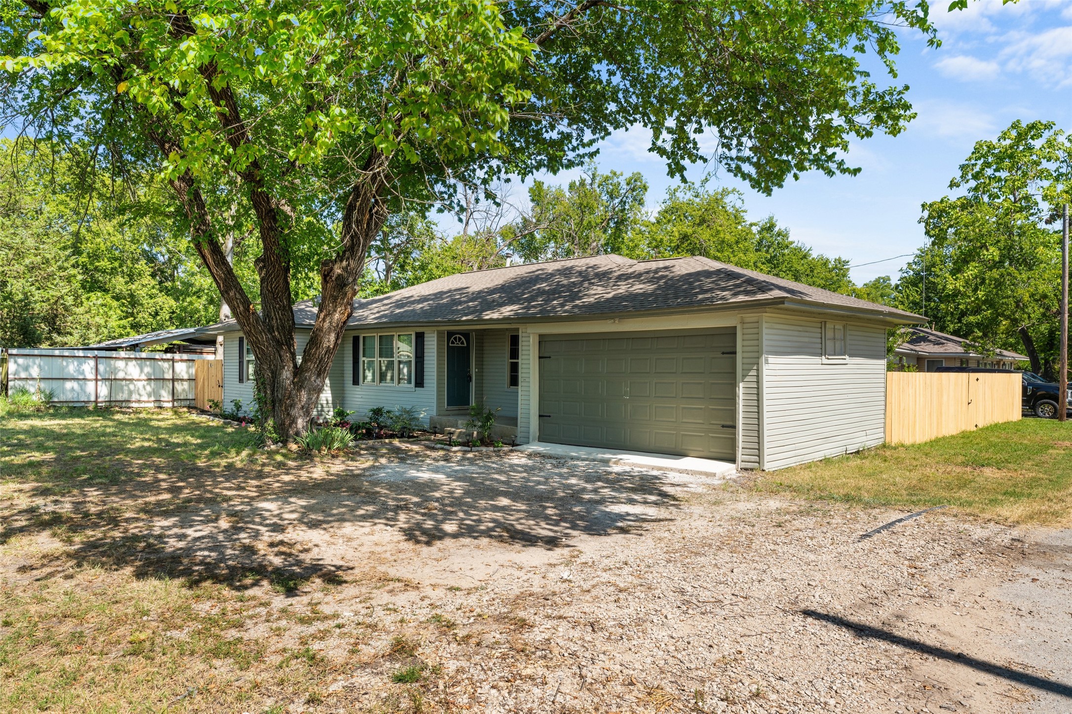 612 E 8th Street Kemp TX 75143