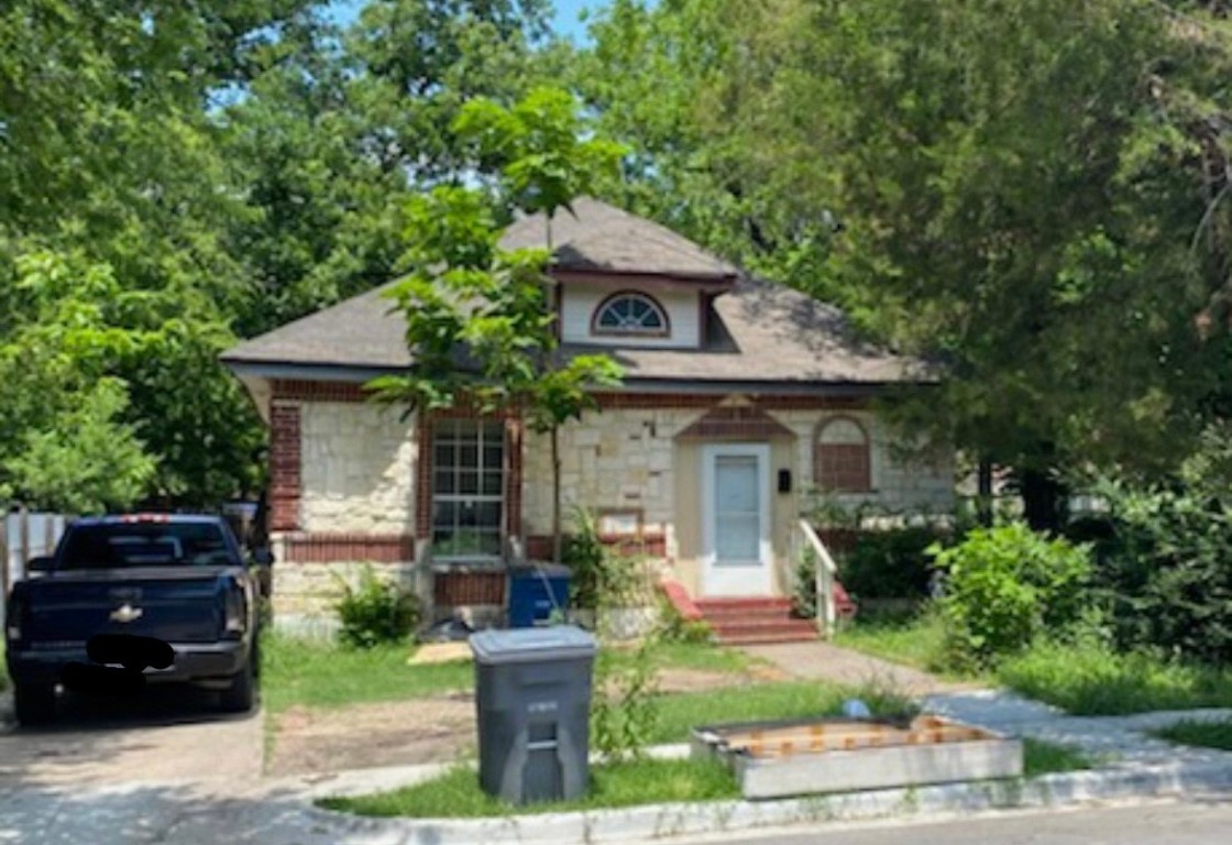 616 Parkview Avenue Dallas TX 75223