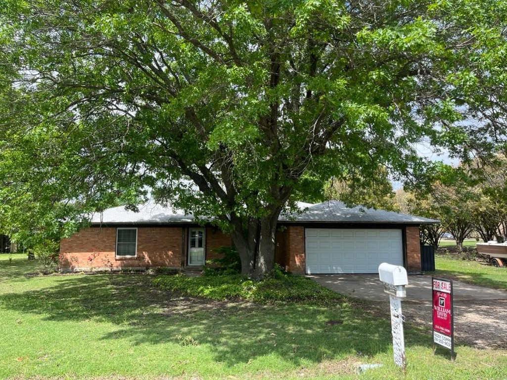 7033 Creek Bend Road Dallas TX 75252
