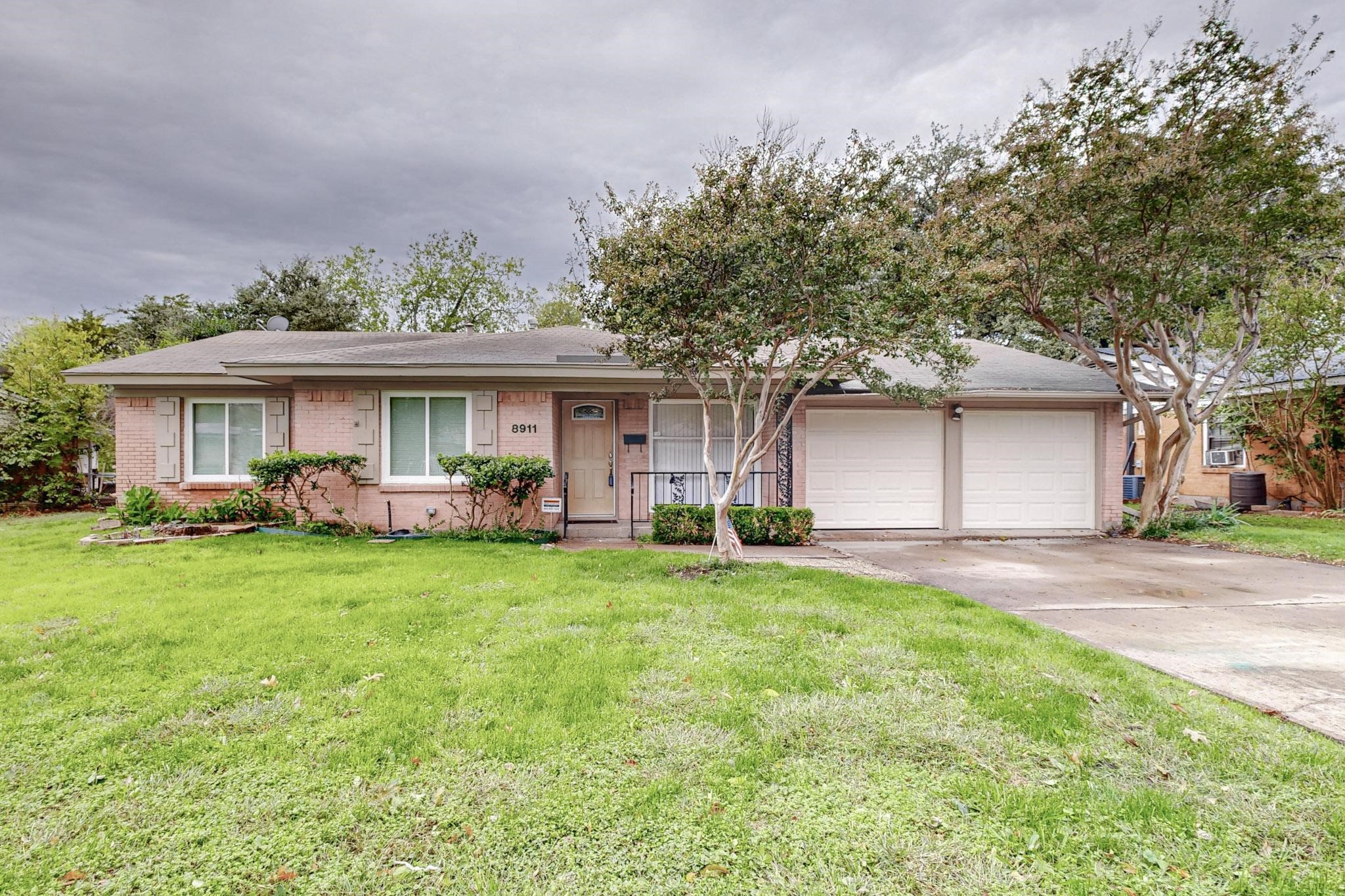 8911 Freeport Drive Dallas TX 75228