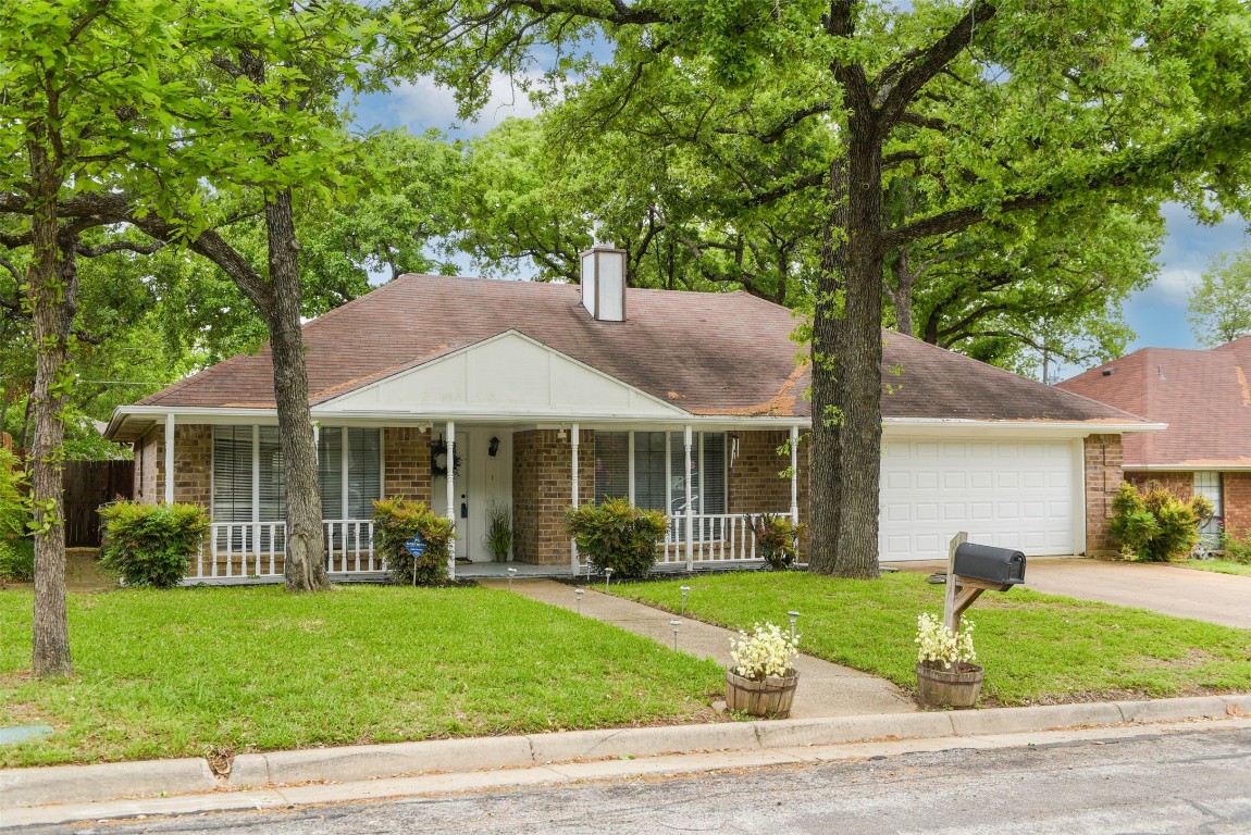 2110 Preakness Court Arlington TX 76017