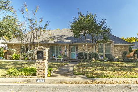 2403 Meandering Way Arlington TX 76011