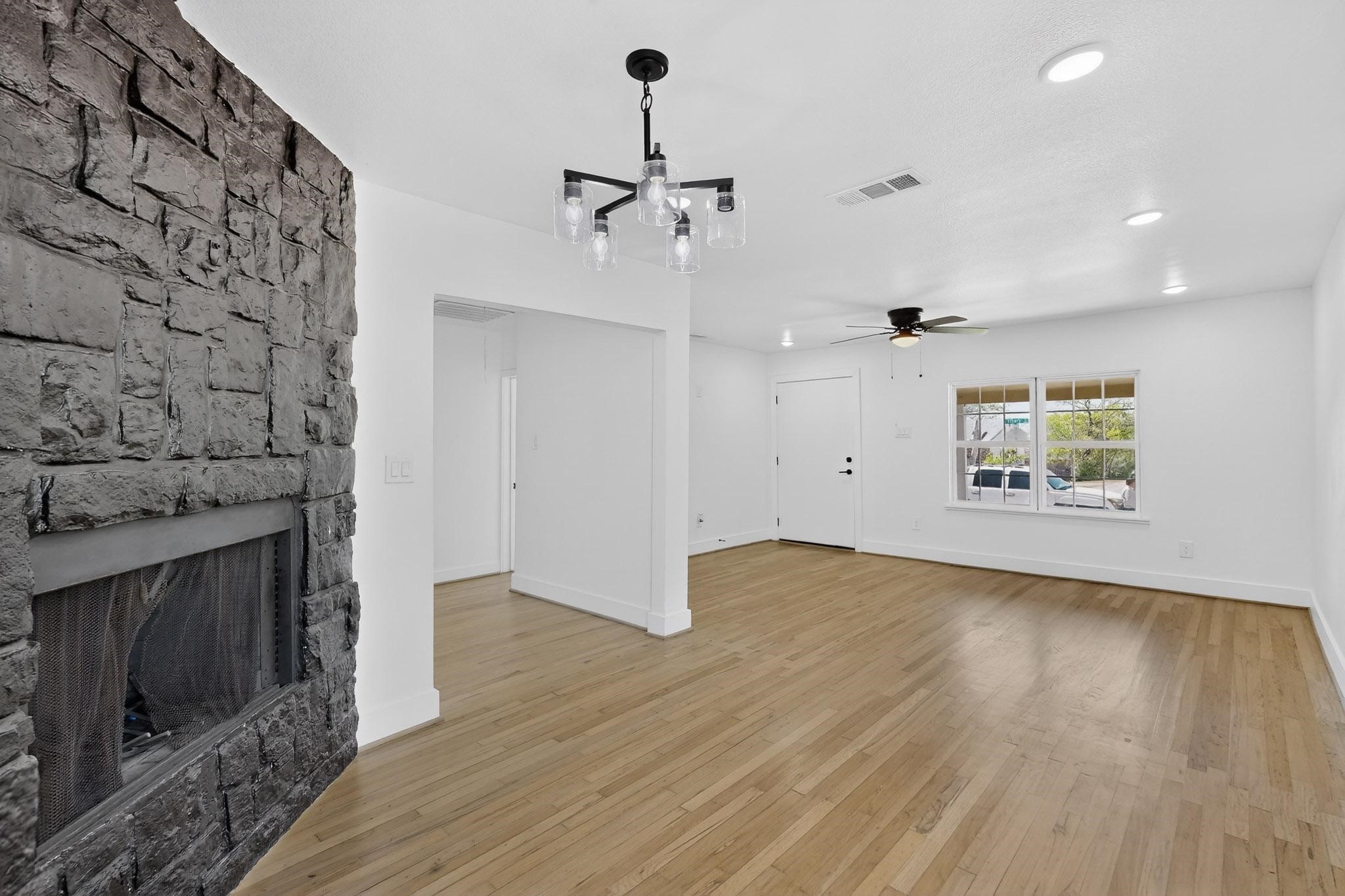 102 S Tillery Avenue Dallas TX 75211