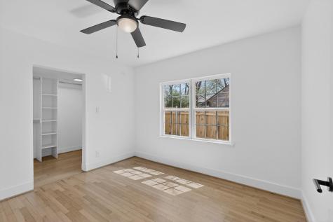 102 S Tillery Avenue Dallas TX 75211