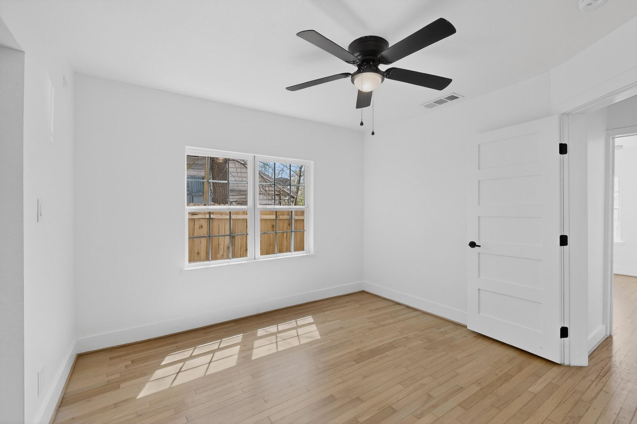 102 S Tillery Avenue Dallas TX 75211
