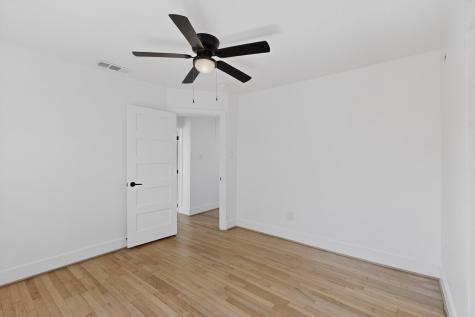 102 S Tillery Avenue Dallas TX 75211