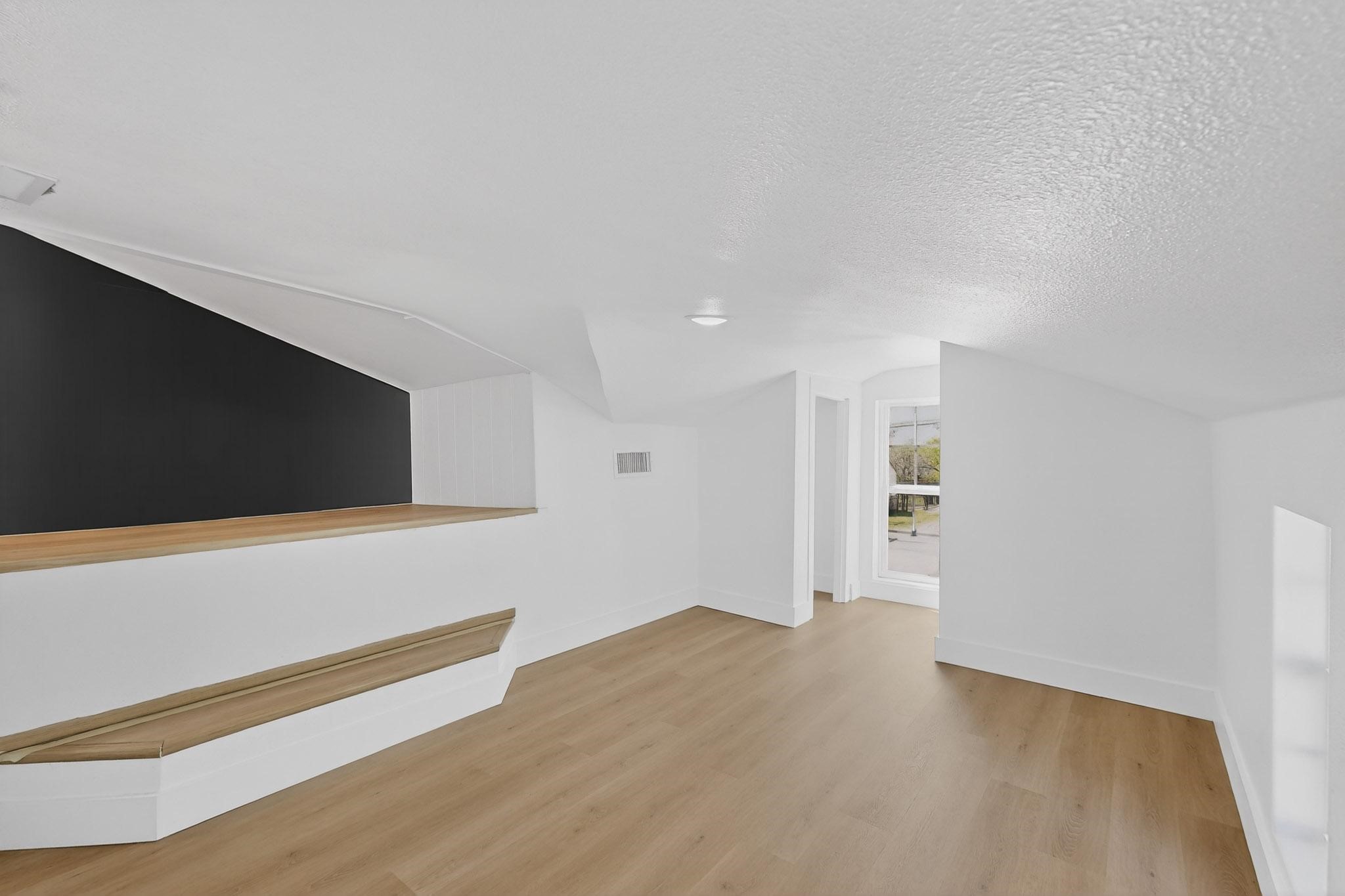 102 S Tillery Avenue Dallas TX 75211