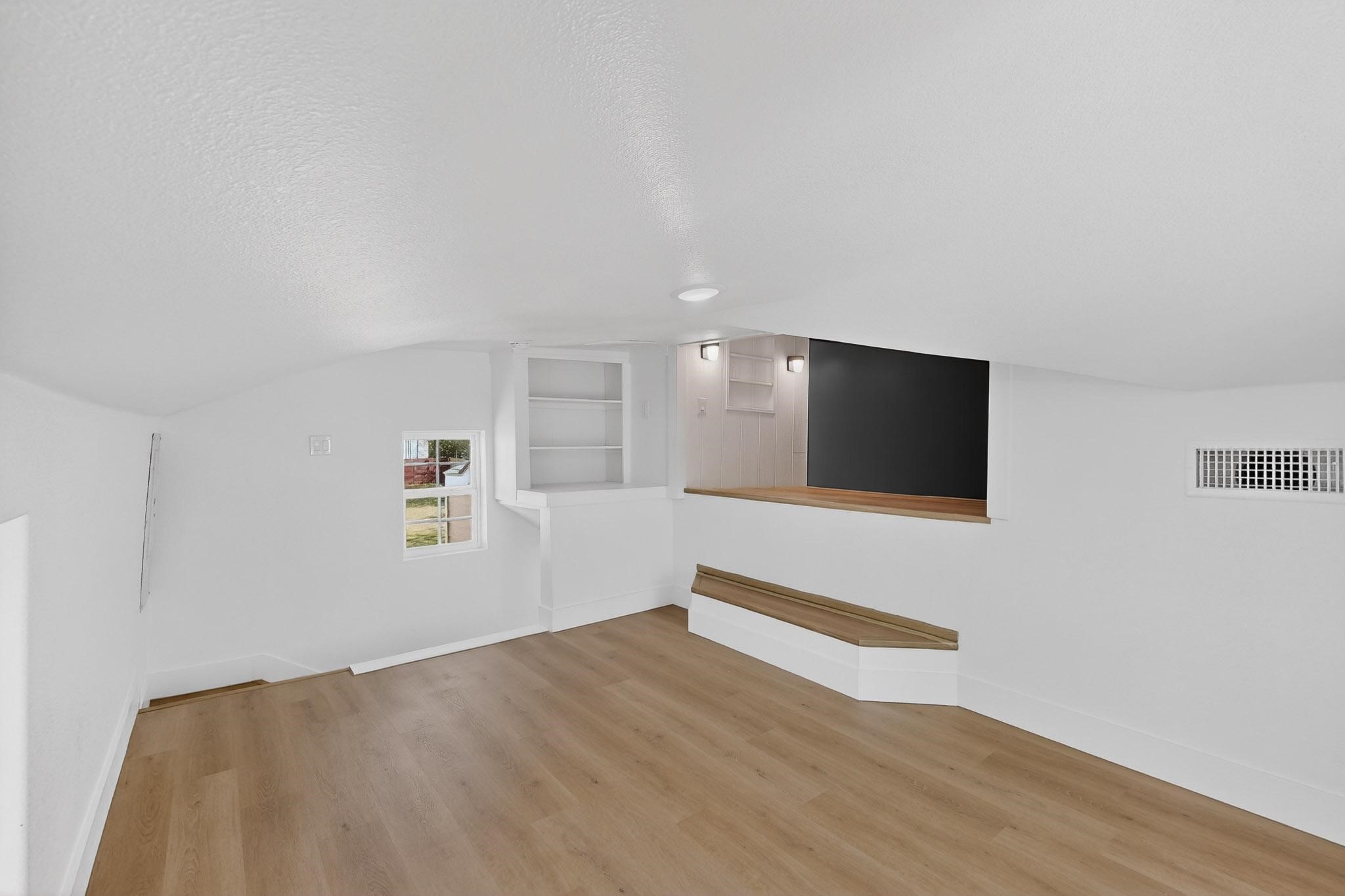 102 S Tillery Avenue Dallas TX 75211