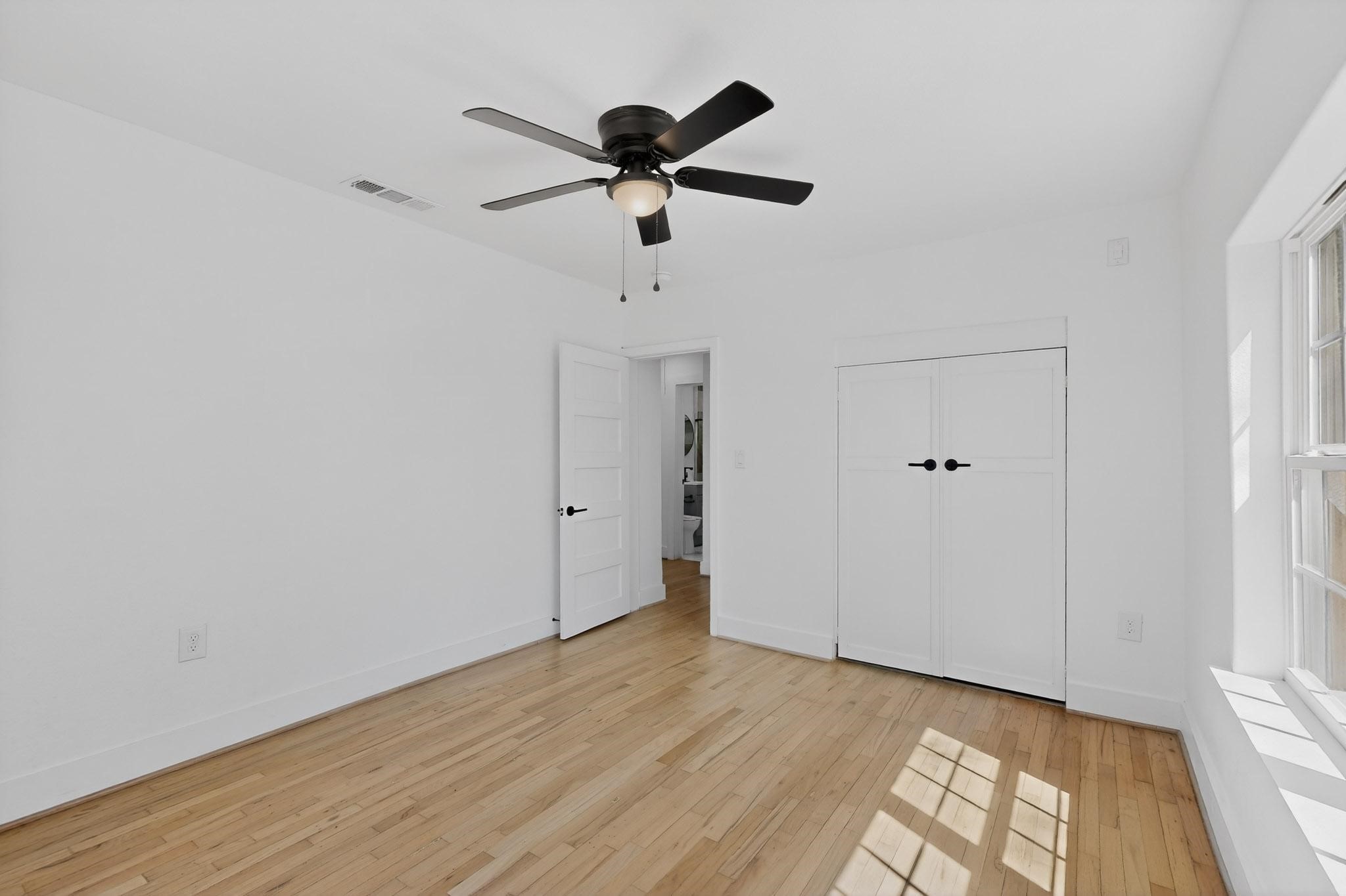 102 S Tillery Avenue Dallas TX 75211