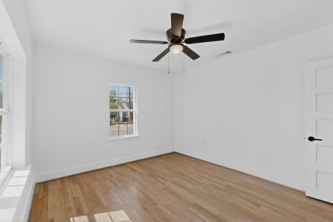 102 S Tillery Avenue Dallas TX 75211