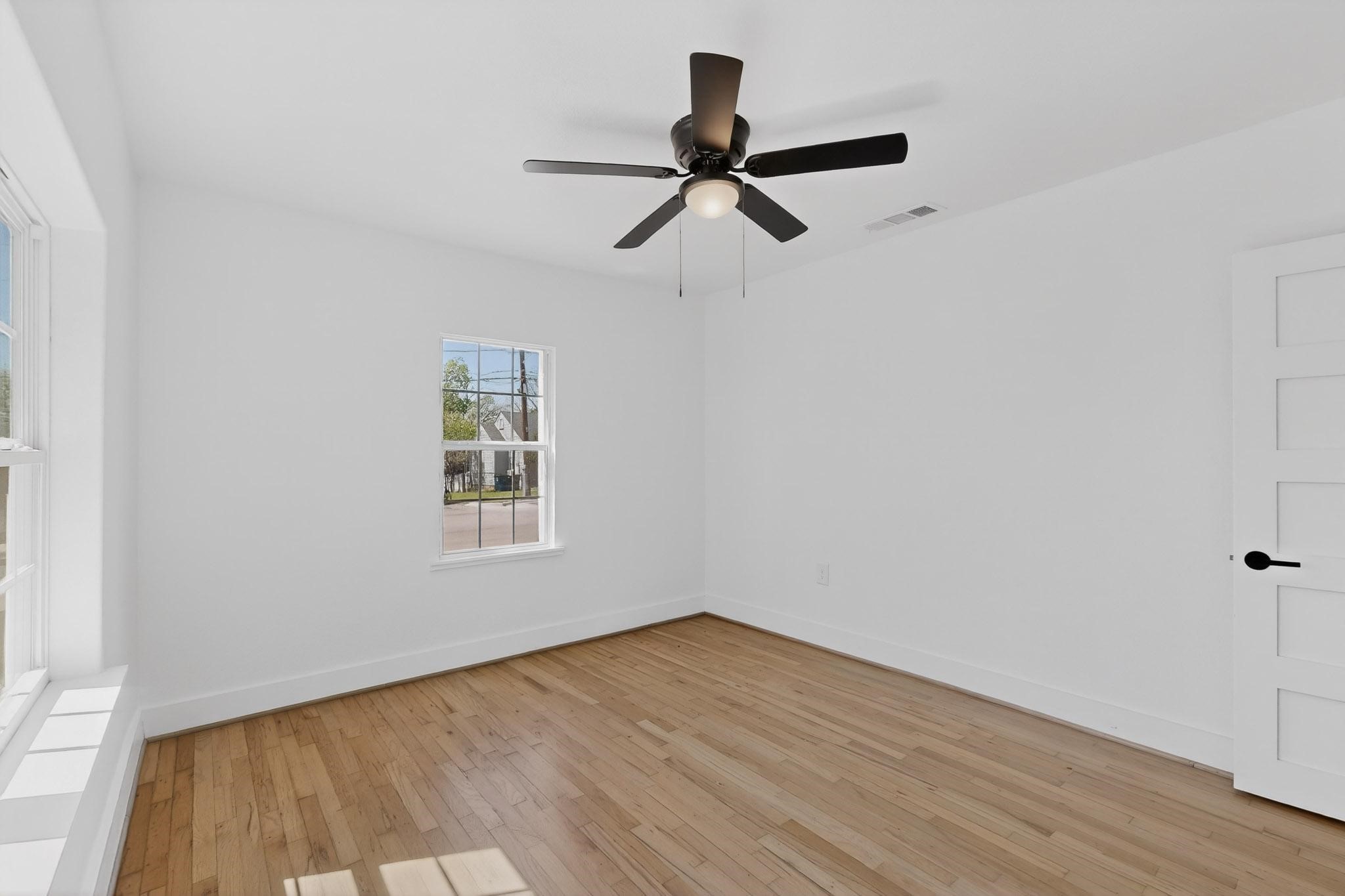 102 S Tillery Avenue Dallas TX 75211