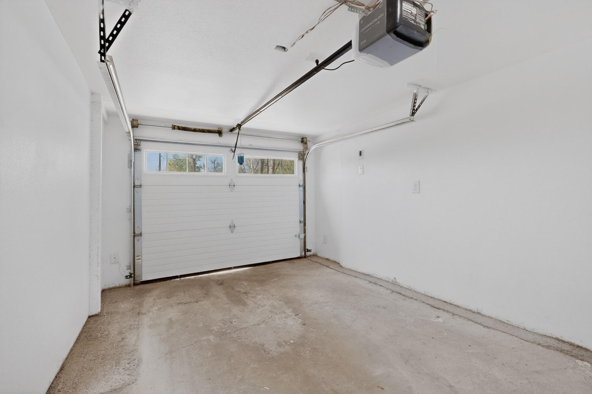 102 S Tillery Avenue Dallas TX 75211