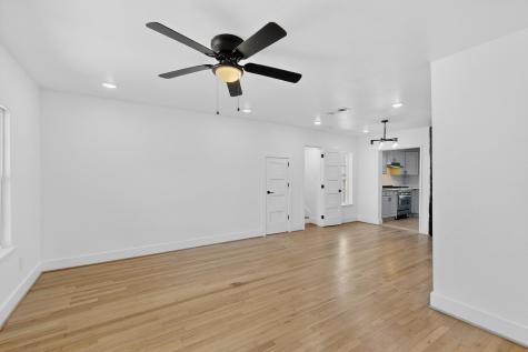 102 S Tillery Avenue Dallas TX 75211