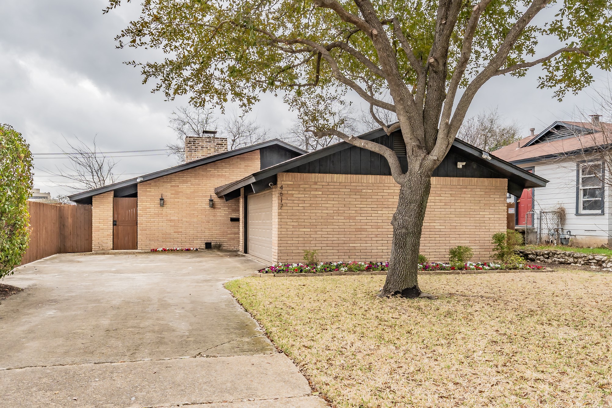 4617 Houghton Avenue Fort Worth TX 76107