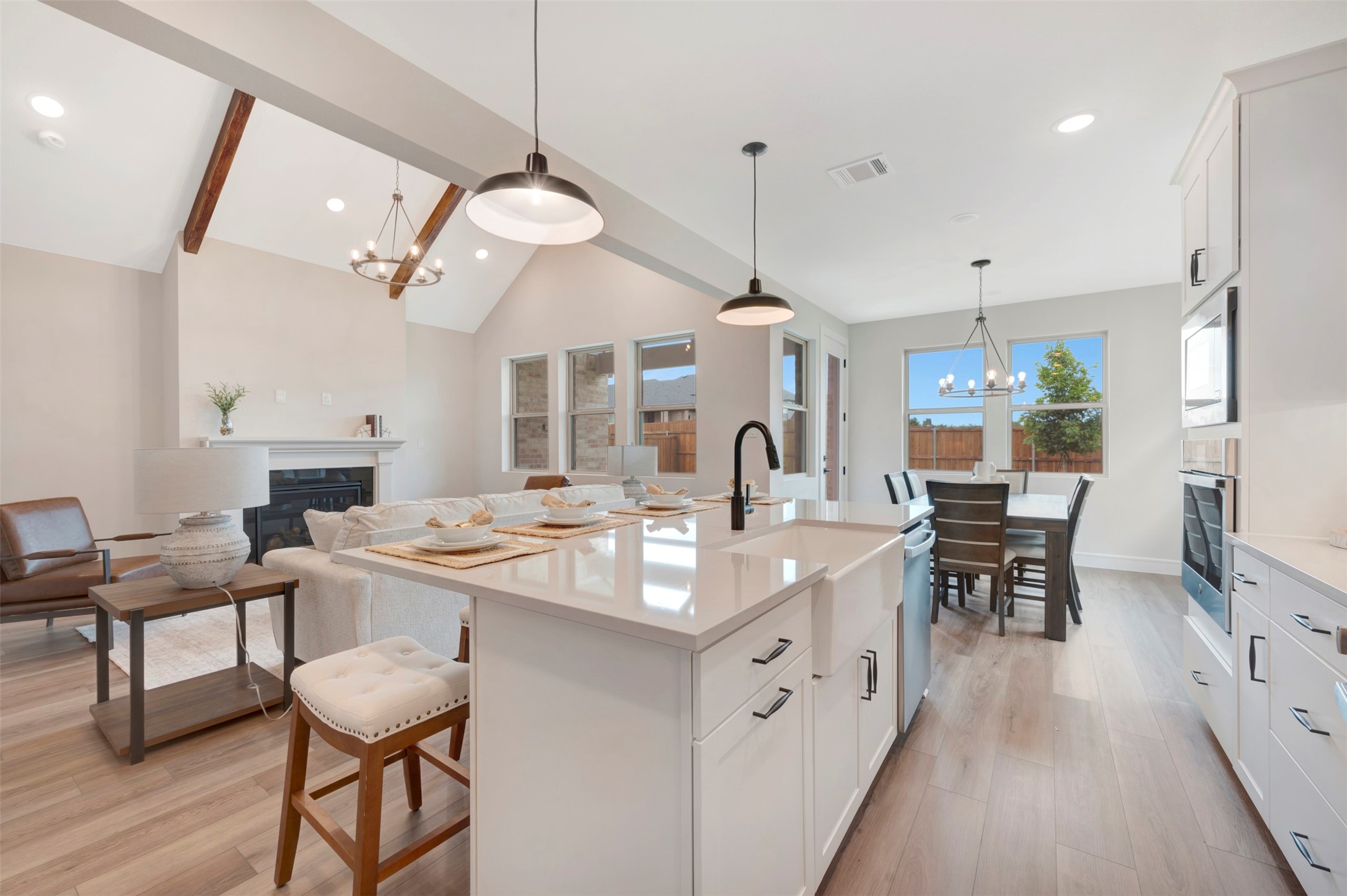 407 Sagebrush Trail Sherman TX 75092