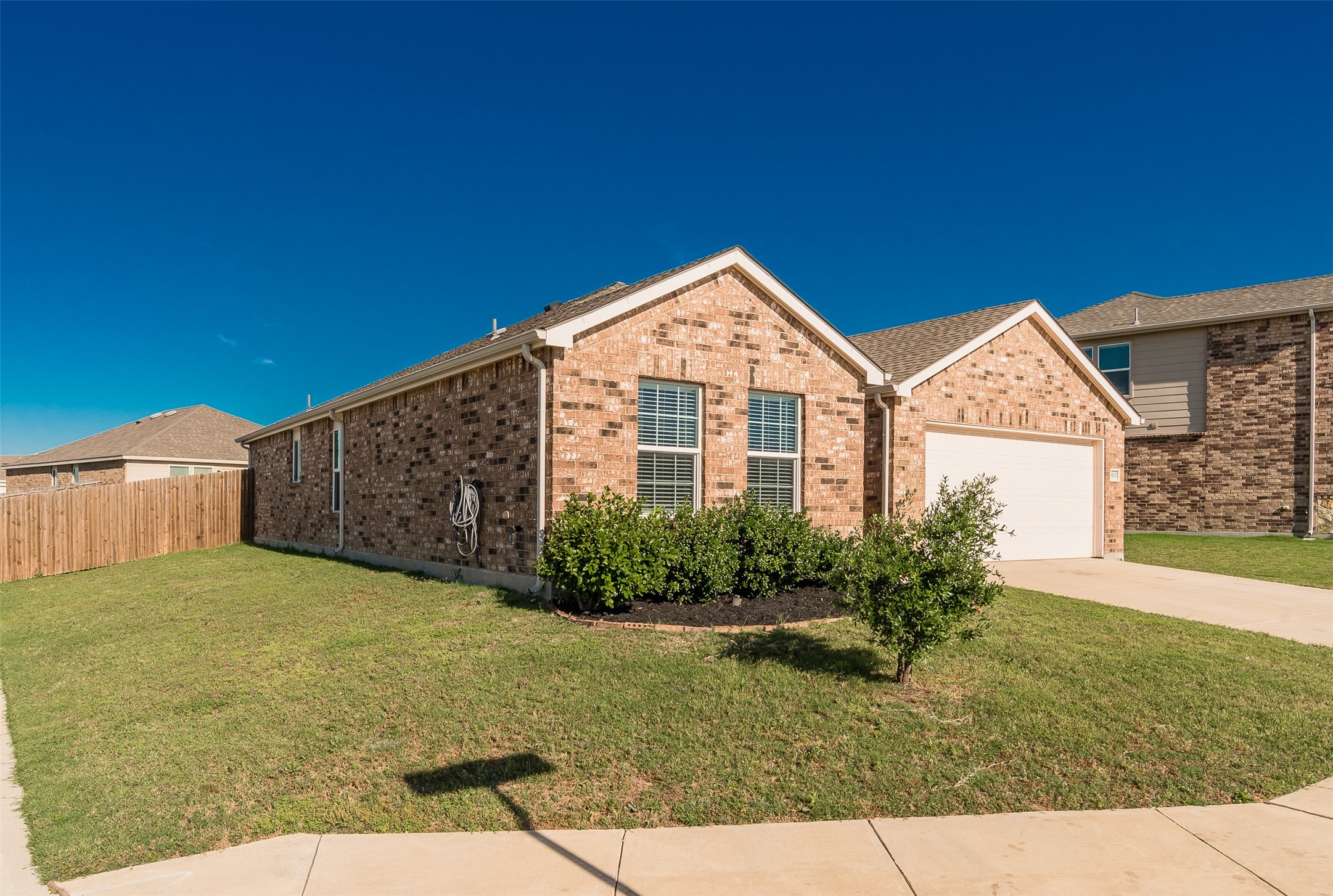 9101 Lookout Point Fort Worth TX 76179