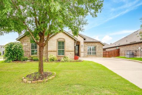 201 Saxon Street Waxahachie TX 75165