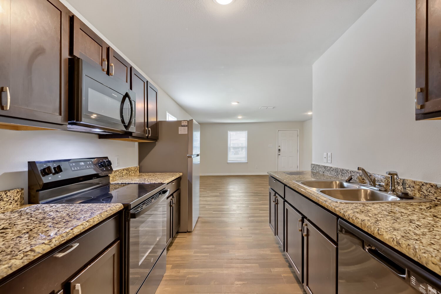 426 E Monterey Street Denison TX 75021