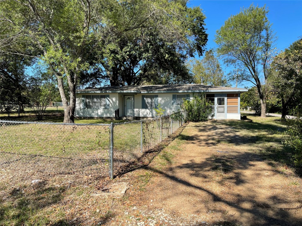 102 Yankee Circle Gun Barrel City TX 75156