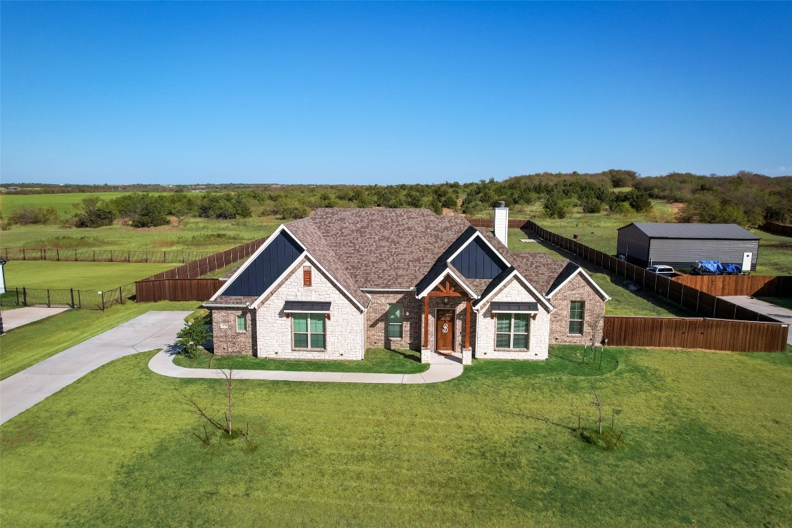 6450 Eyrie Bend Waxahachie TX 75167