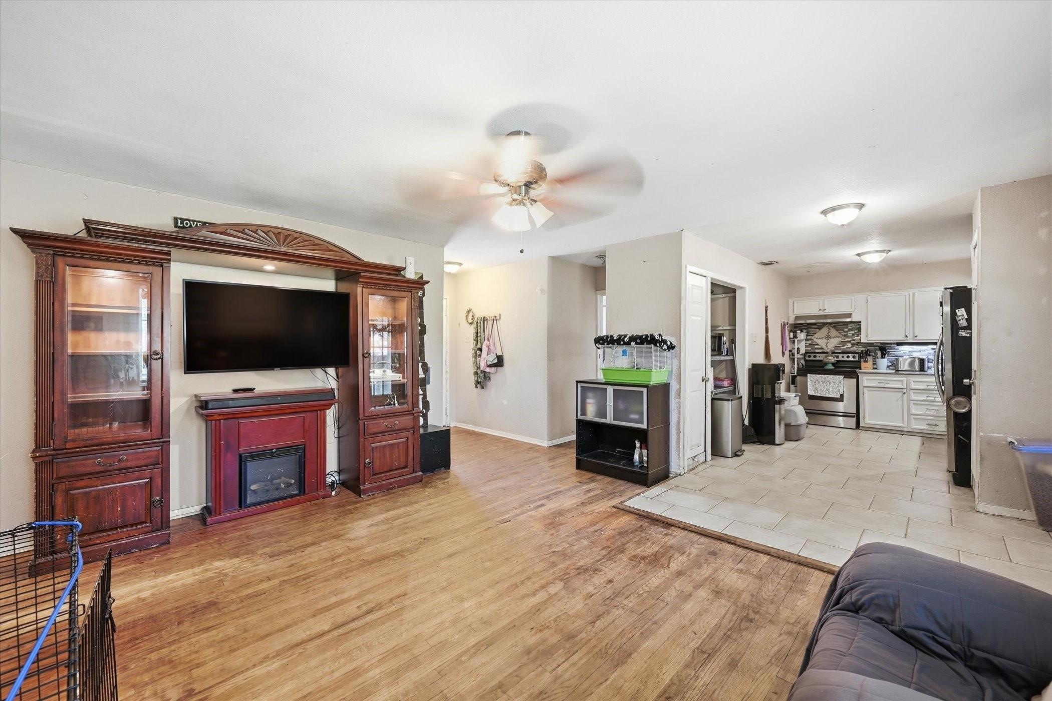 2647 Hearthstone Drive Farmers Branch TX 75234