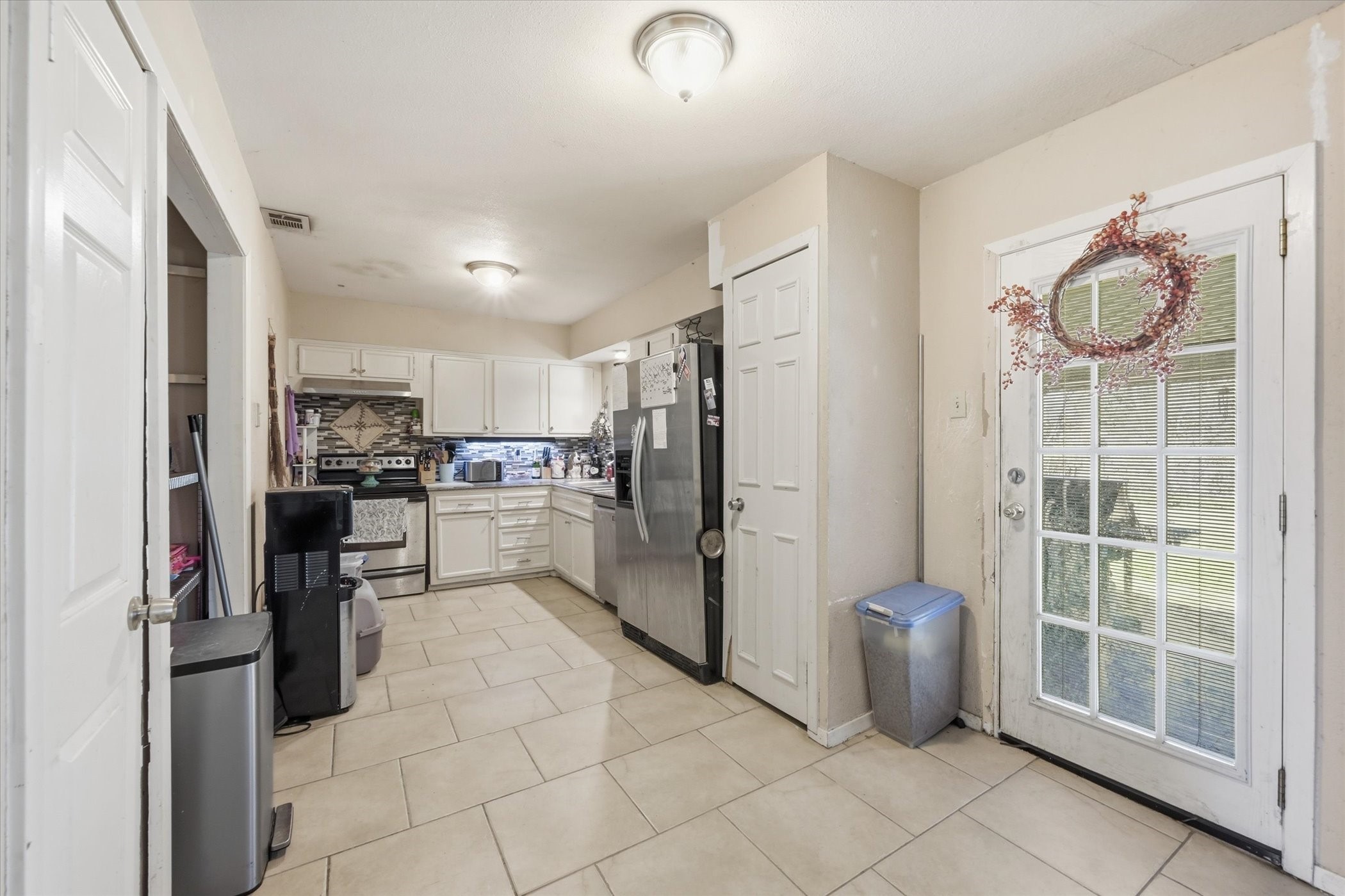 2647 Hearthstone Drive Farmers Branch TX 75234