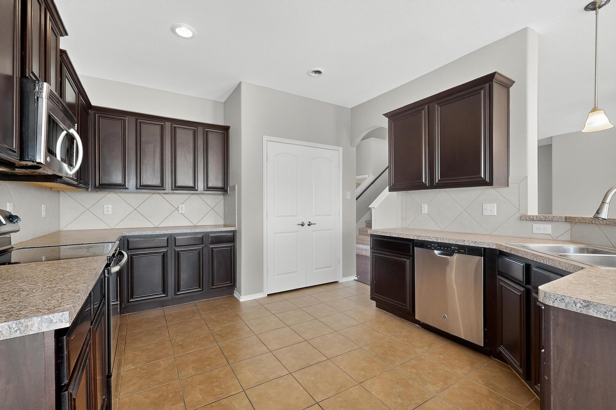 228 Bob White Drive Red Oak TX 75154
