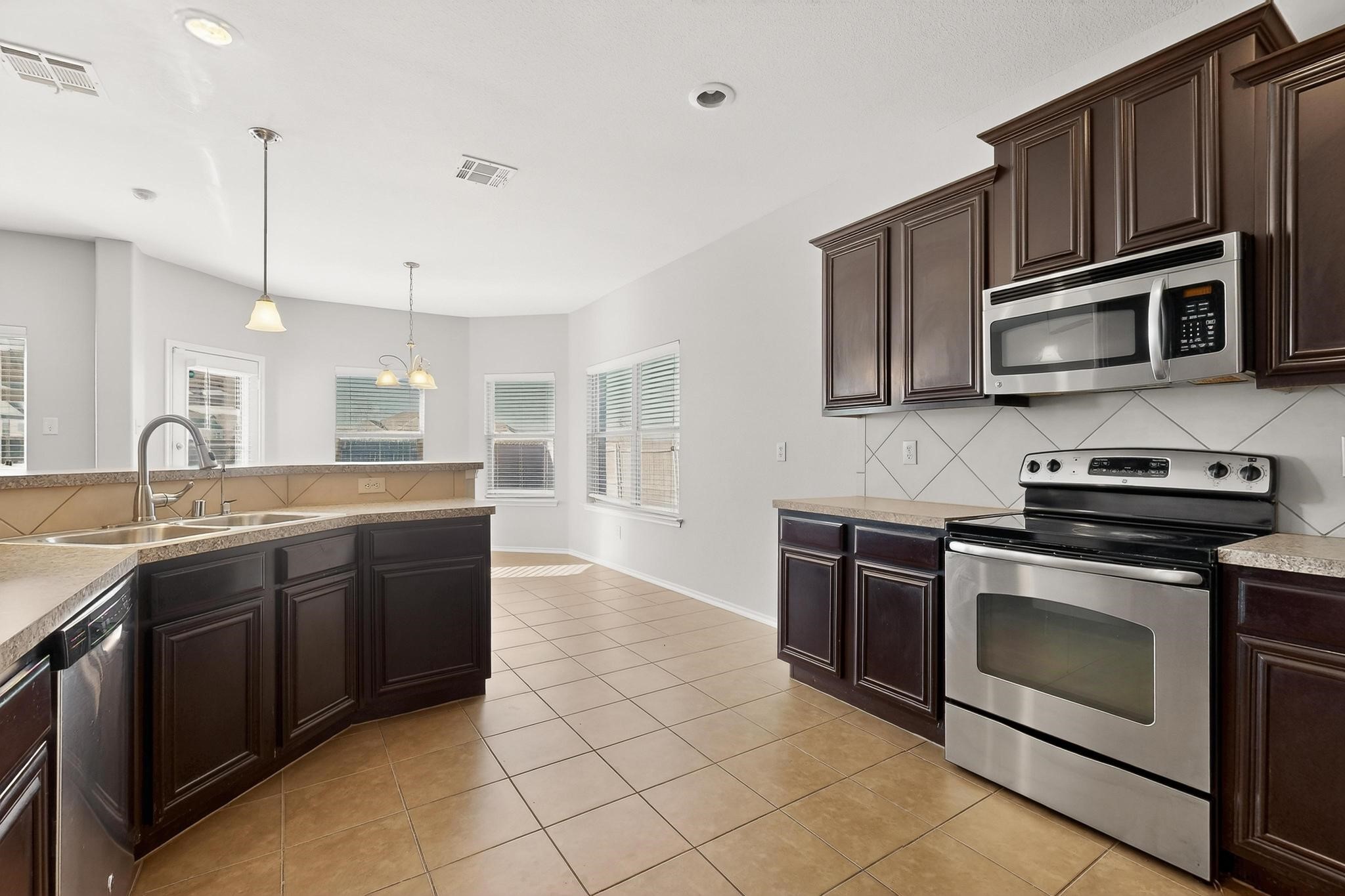 228 Bob White Drive Red Oak TX 75154