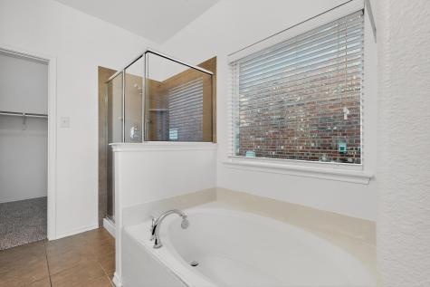 228 Bob White Drive Red Oak TX 75154
