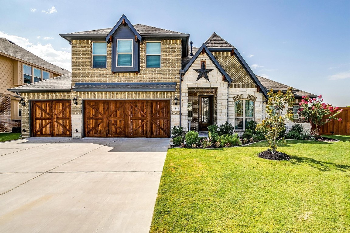 7548 Brooklake Drive Grand Prairie TX 75054