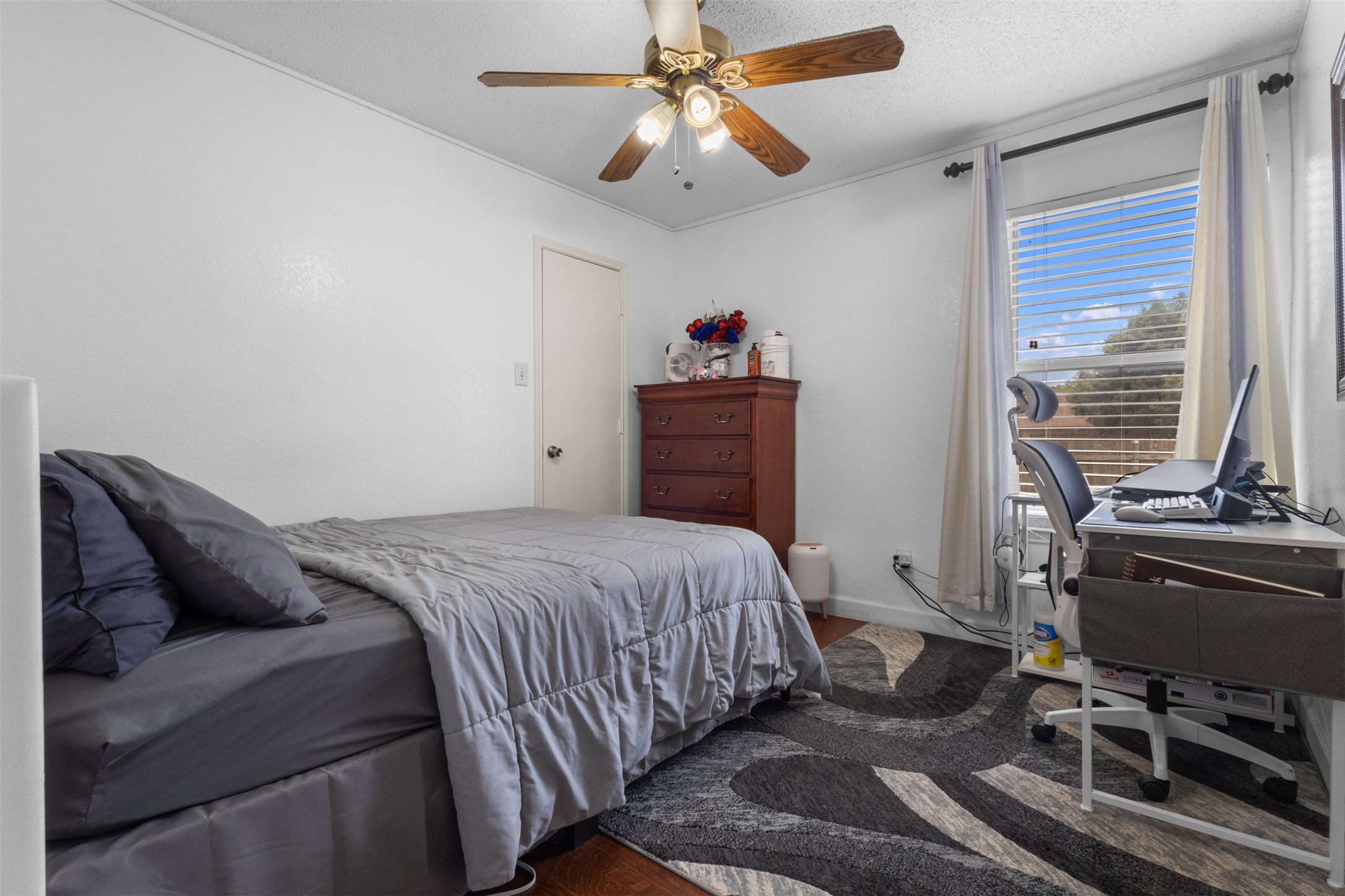 300 Comiskey Court Saginaw TX 76179